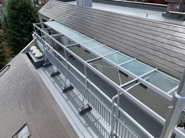 金属屋根塗装完了状況