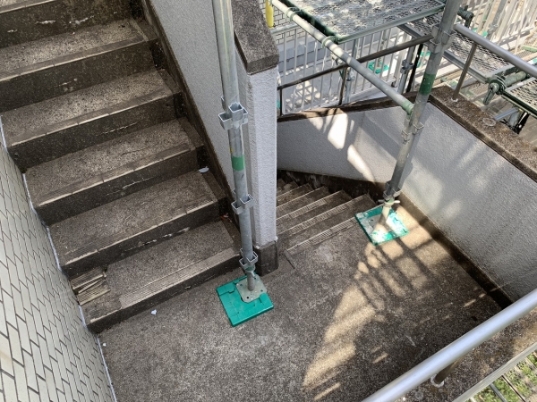 外部階段修繕施工前状況